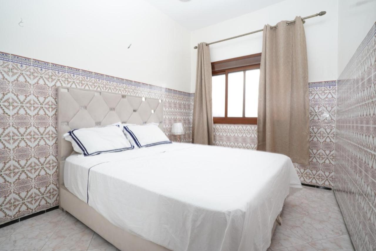 Apartment Oumnia 1 - City Center Tanger Kültér fotó