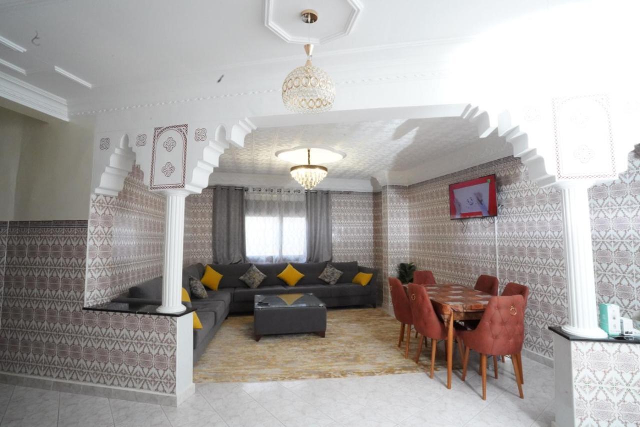 Apartment Oumnia 1 - City Center Tanger Kültér fotó