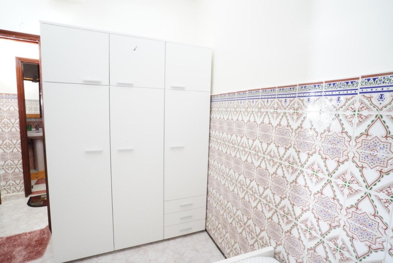 Apartment Oumnia 1 - City Center Tanger Kültér fotó